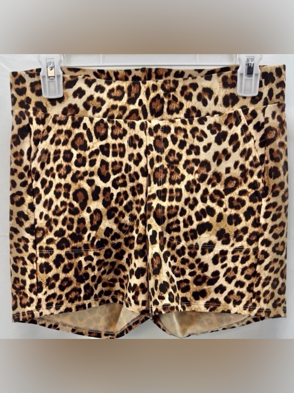 Torrid Leopard Print Bike Shorts with Pockets Size 0(Large)